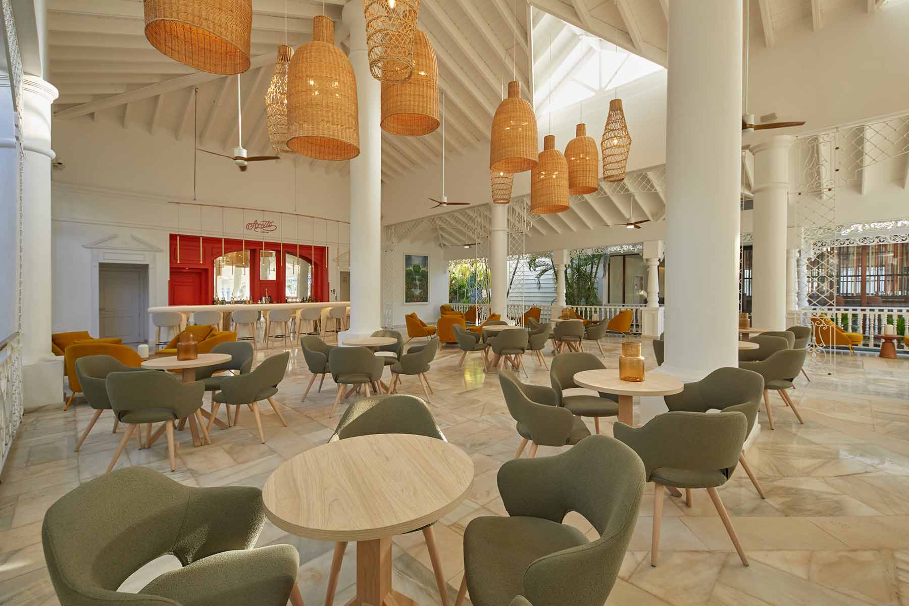 Gastronomy at Luxury Bahia Principe Esmeralda Don Pablo Collectio